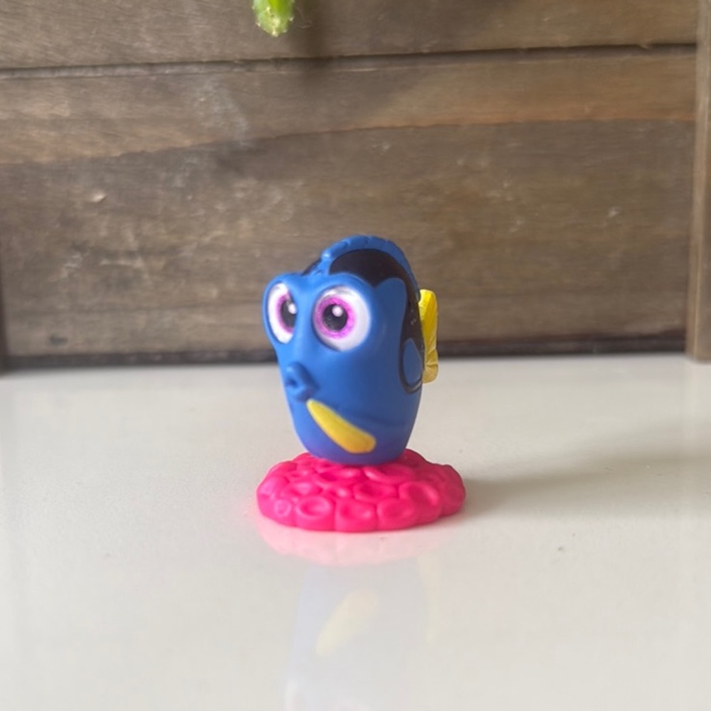 Disney Doorables remember when Dory